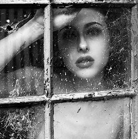 Sophie-Moet-11BW