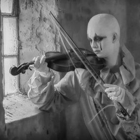 The Clown and the fiddle 4BW