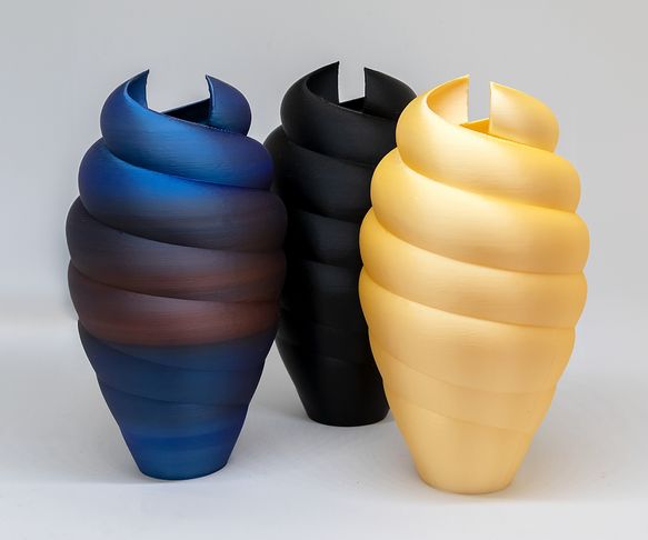Whirly desig vase