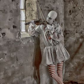 The_Clown_and_the_fiddle_3b